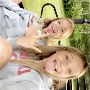 Meet your Posher, Natalie